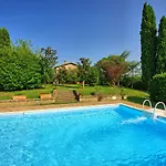 Casale Giulio By Posarellivillas *