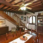Casale Giulio By Posarellivillas *