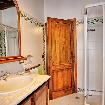 Tatil Evi Casale Giulio By Posarellivillas
