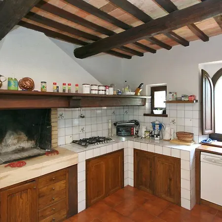 Holiday home Holiday Home Casale Giulio By Posarellivillas *