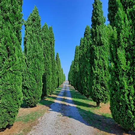 Holiday home Holiday Home Casale Giulio By Posarellivillas